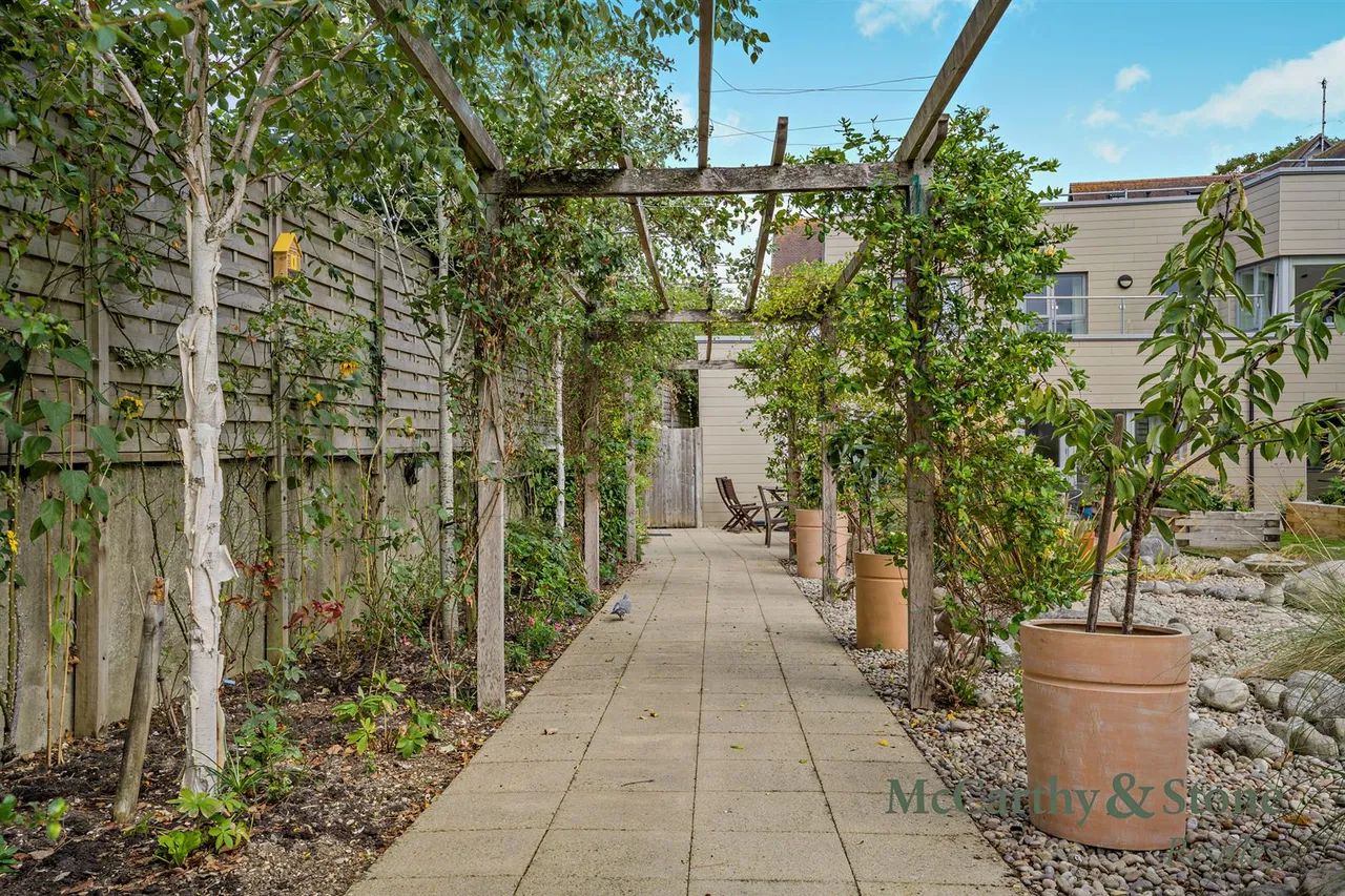 Salisbury Street, Amesbury, SP4, photo 21