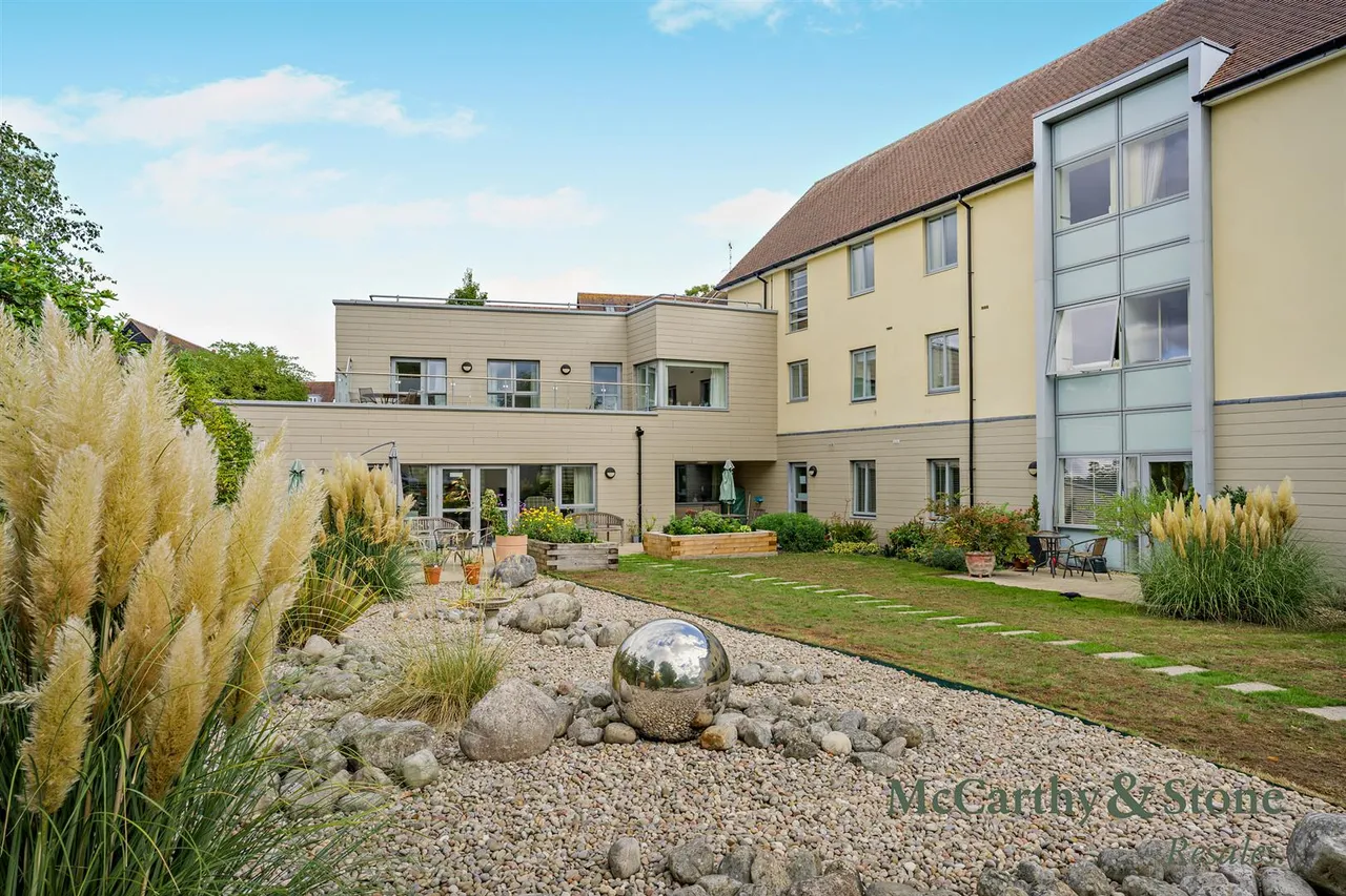Salisbury Street, Amesbury, SP4, photo 22