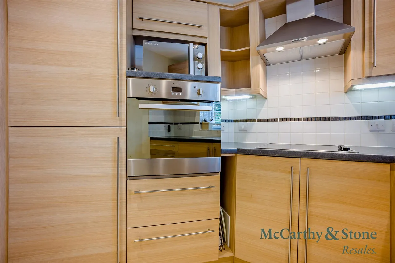 Salisbury Street, Amesbury, SP4, photo 5
