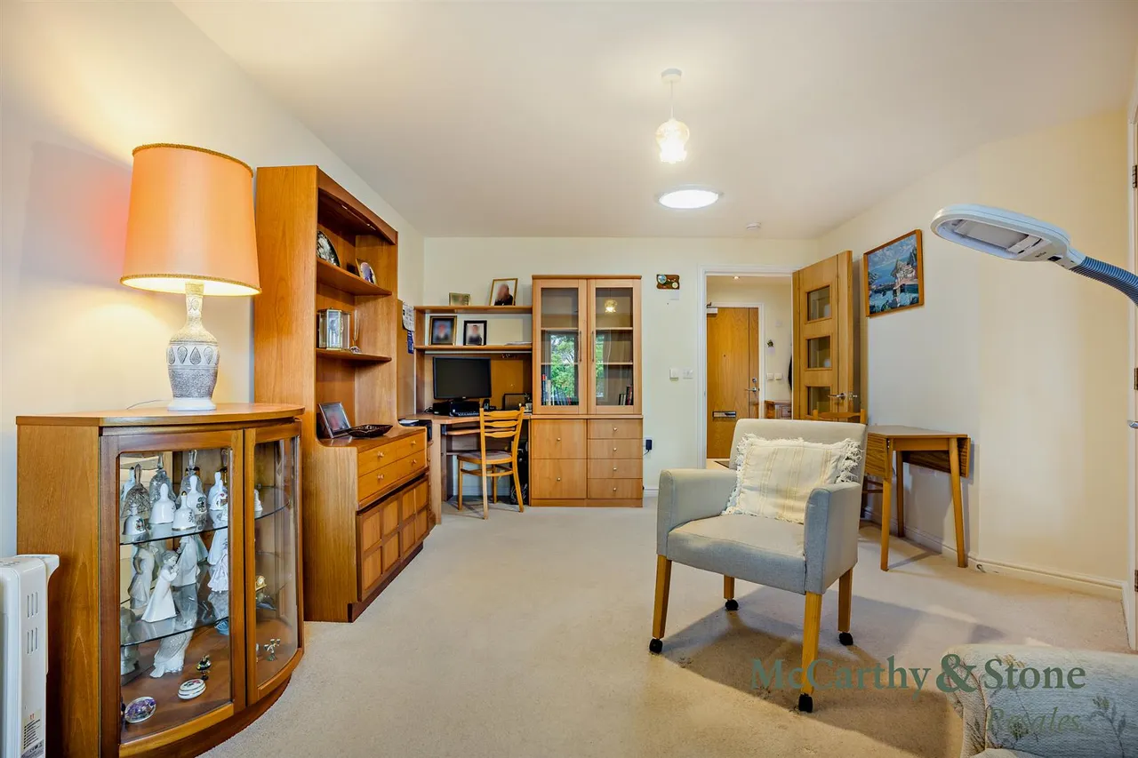 Salisbury Street, Amesbury, SP4, photo 3