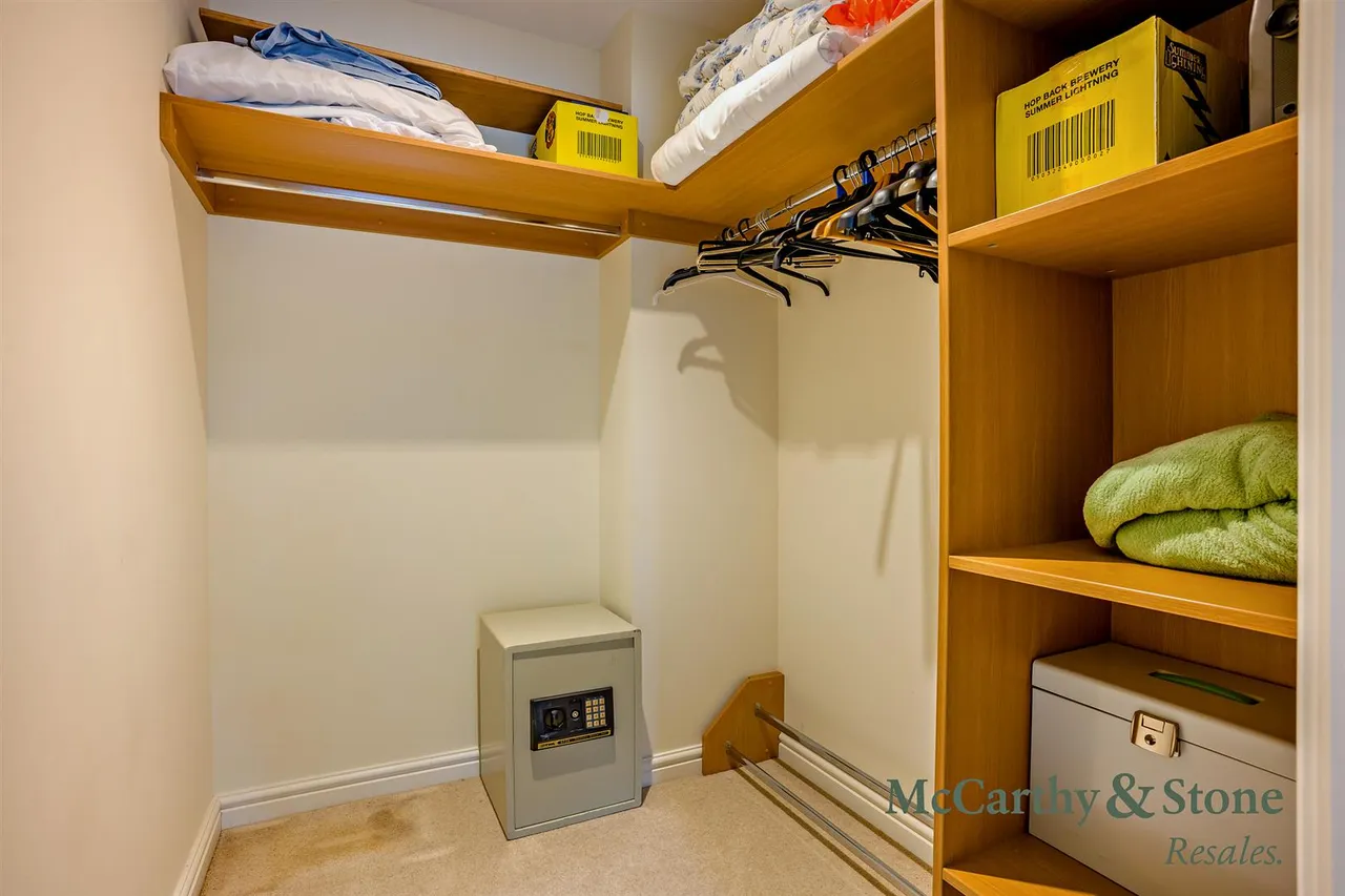 Salisbury Street, Amesbury, SP4, photo 23