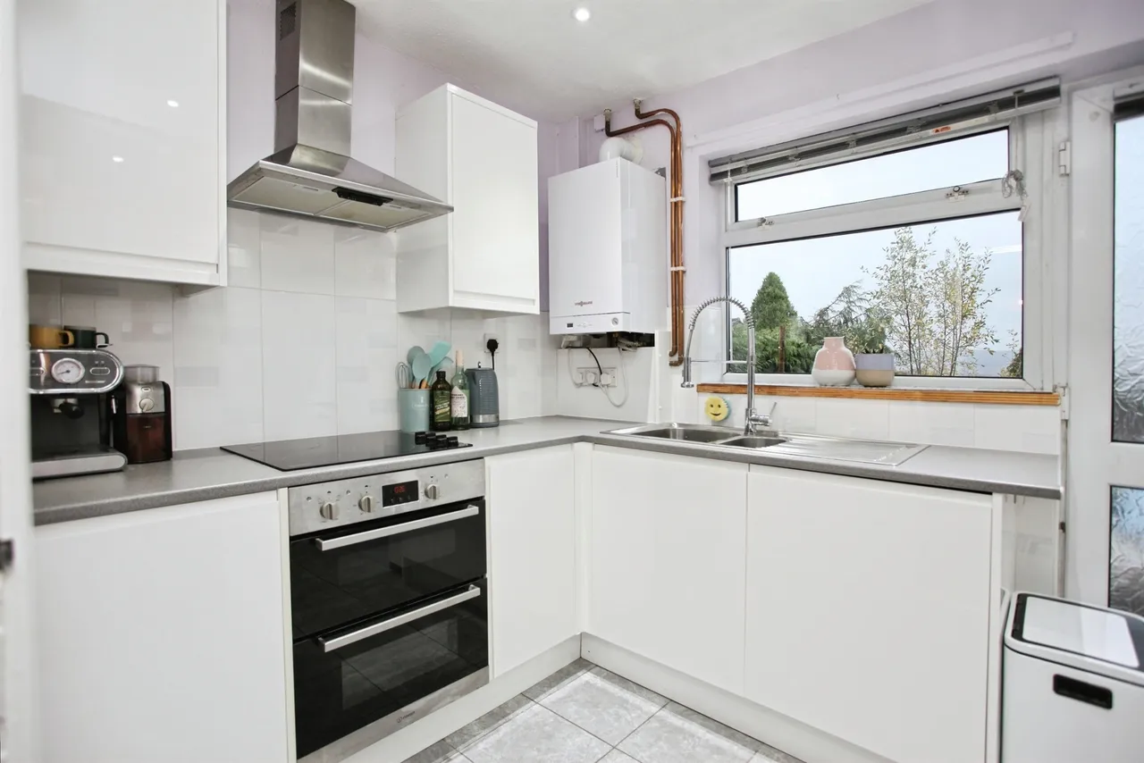 Bryn Yr Ysgol Caerphilly, CF83, photo 6
