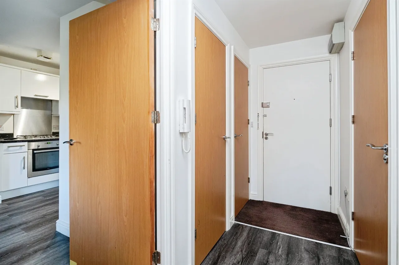 Medway Drive, Tunbridge Wells, photo 3