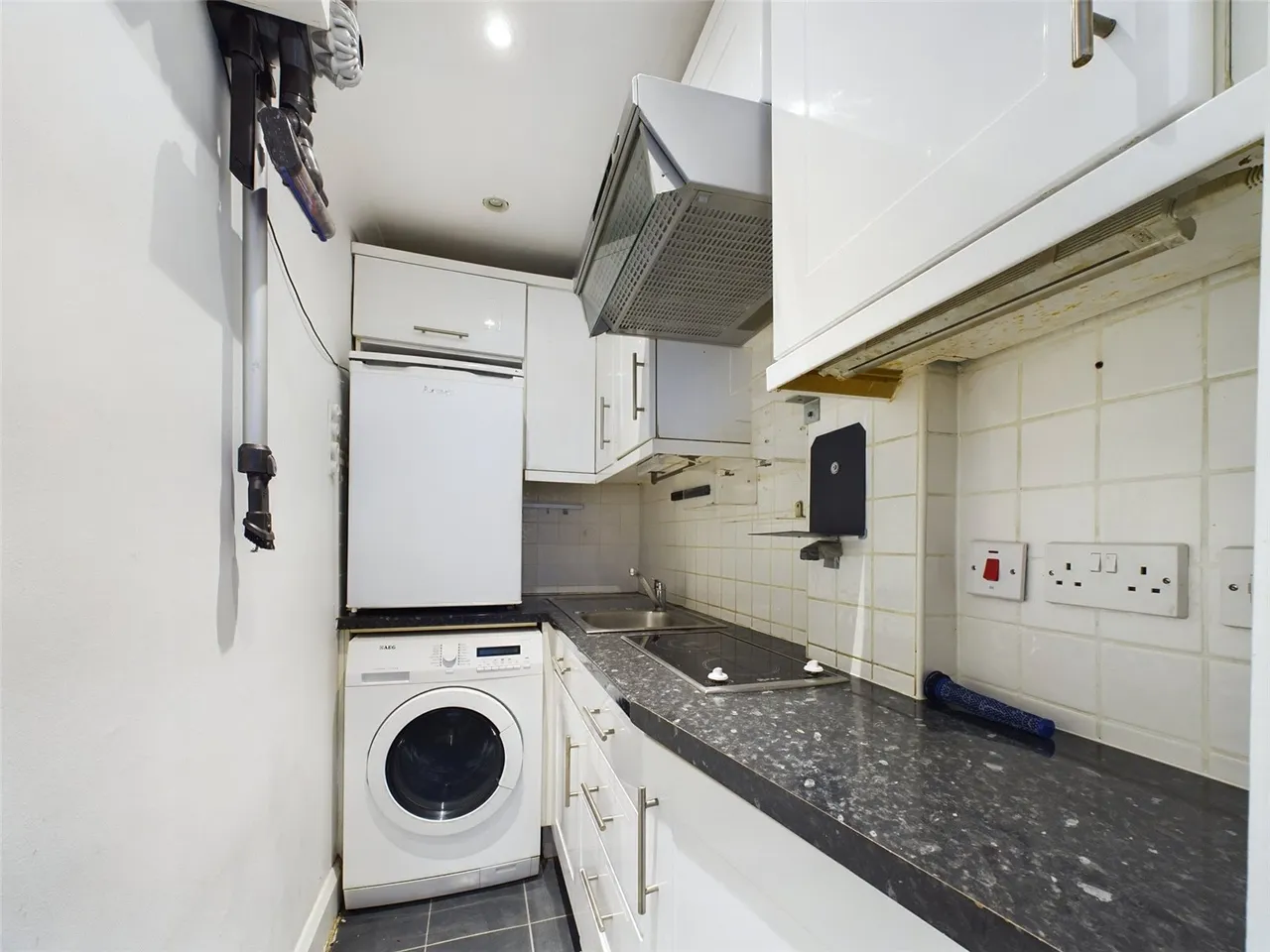 Edgware Road, London, W2, photo 5