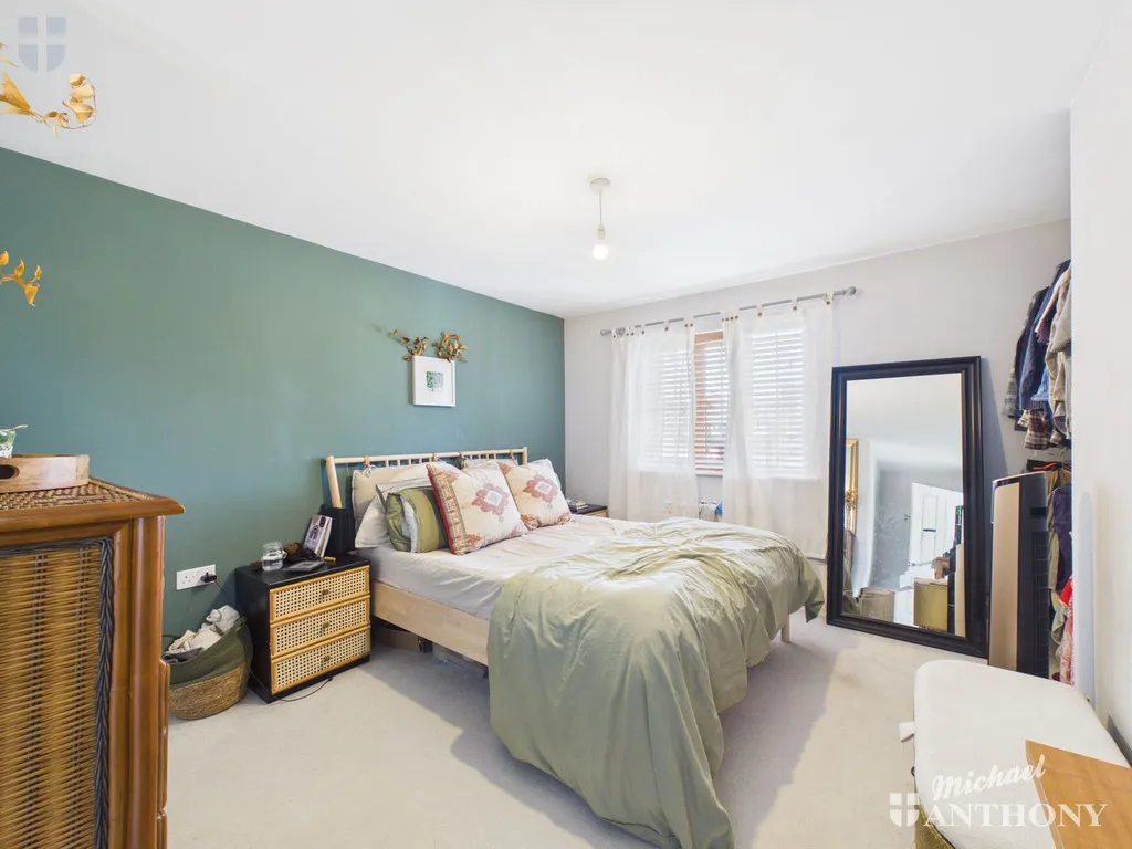 Comet Way, Aylesbury, HP18 1AJ, photo 9
