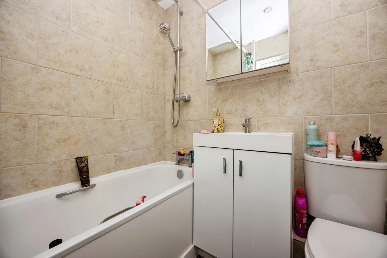 Chesham Road, Guildford, GU1, photo 8