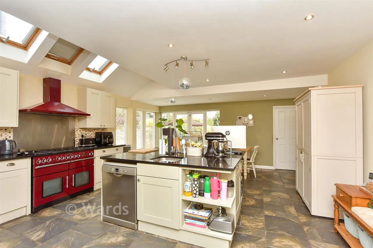 Albany Road, Sittingbourne, ME10, photo 3