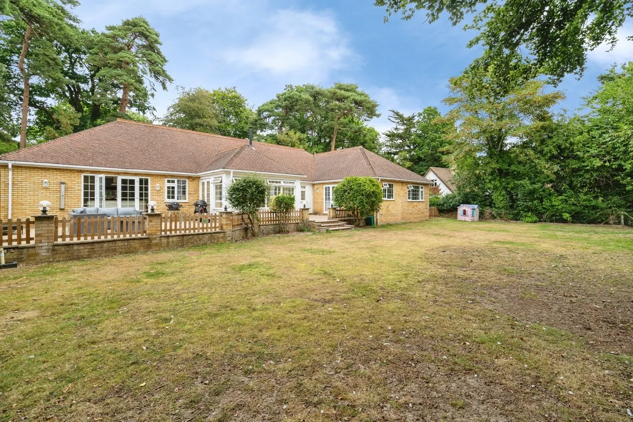Charles Close, Wroxham, Norwich, Norfolk, NR12, photo 22