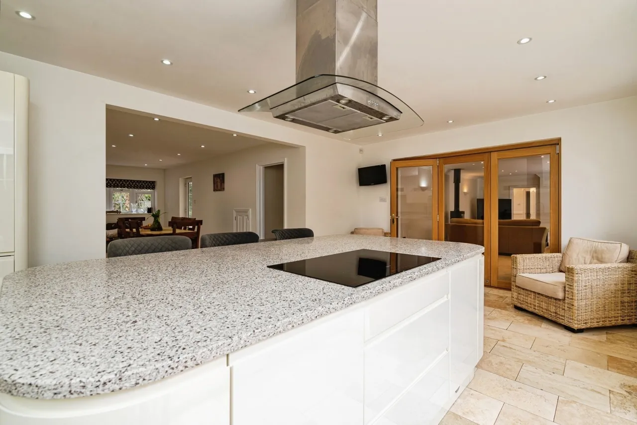 Charles Close, Wroxham, Norwich, Norfolk, NR12, photo 19