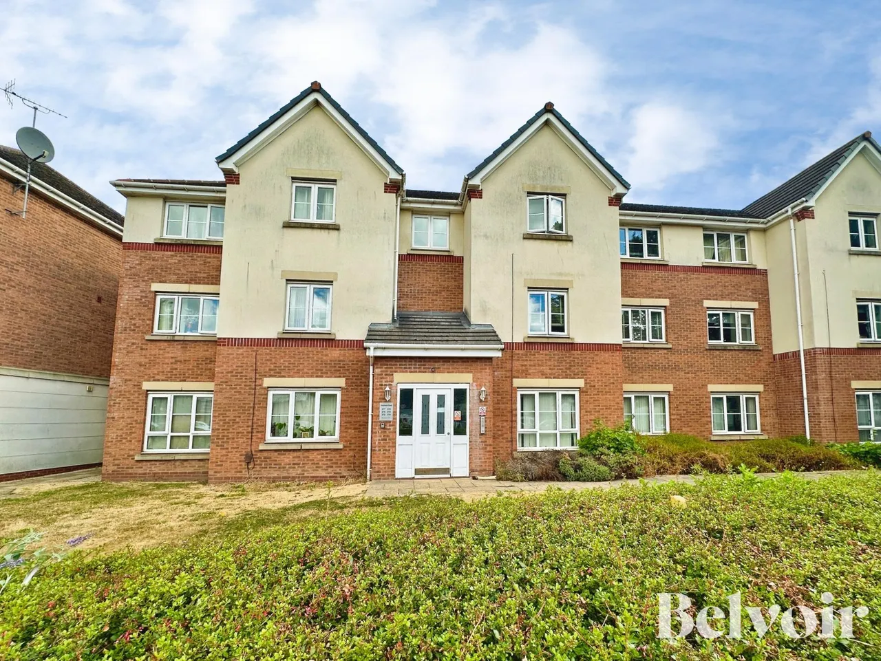 Holyhead Road, Wednesbury, Wednesbury, WS10, photo 11