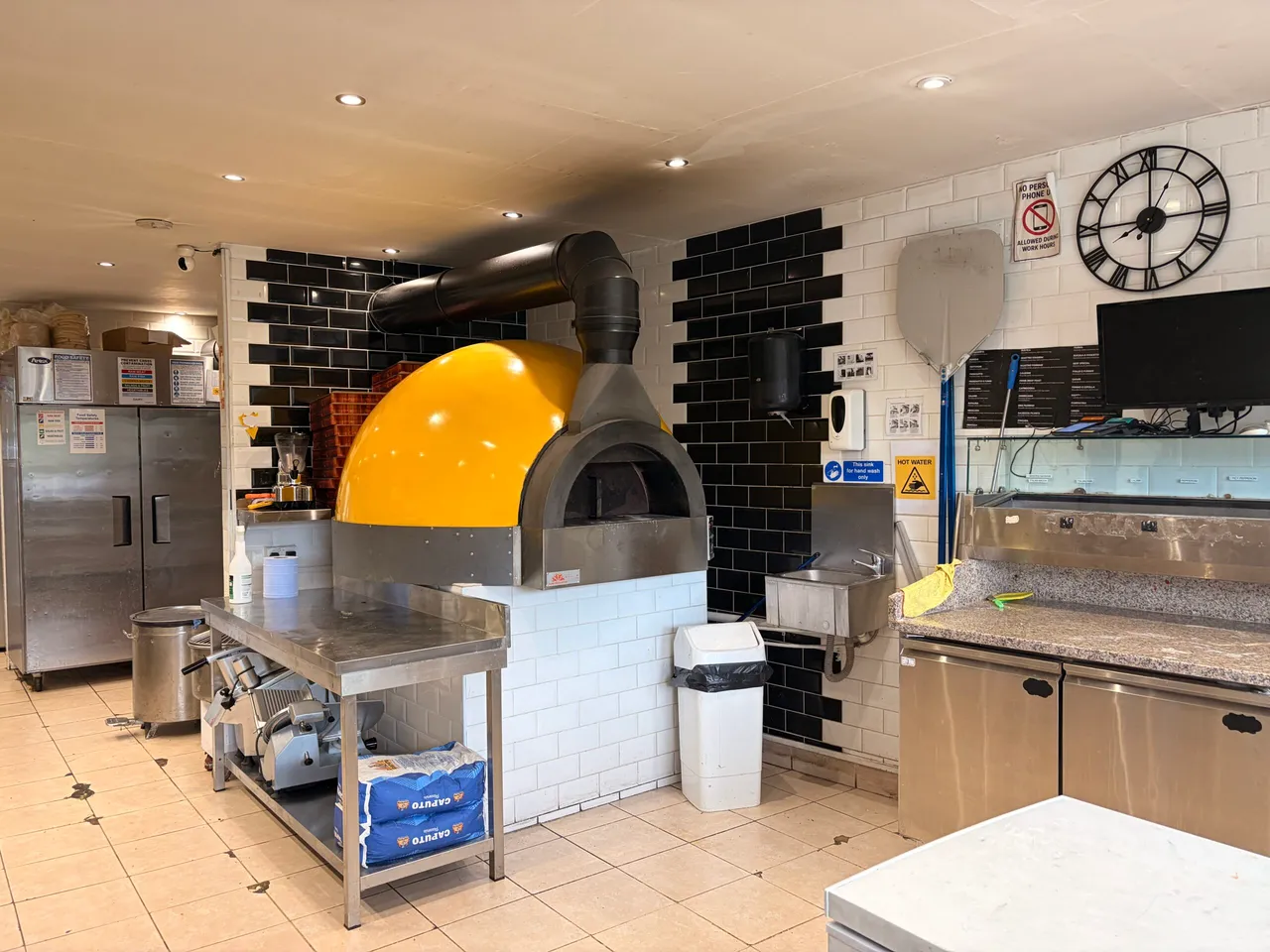 High Street, Watford, WD17, photo 5