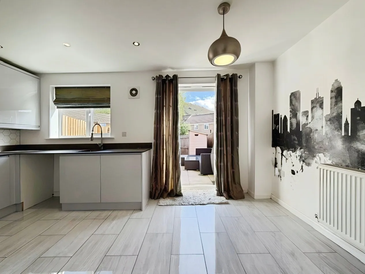 Abbottsmoor, Port Talbot, SA12 6DT, photo 8