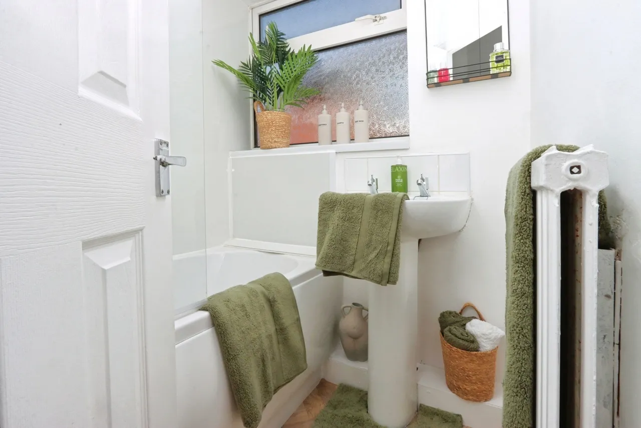 Foxwood Avenue, Sheffield, S12, photo 9