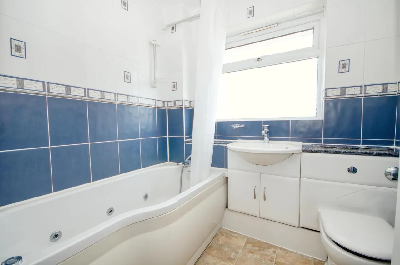 Tickleford Drive, Southampton, SO19 9AU, photo 13