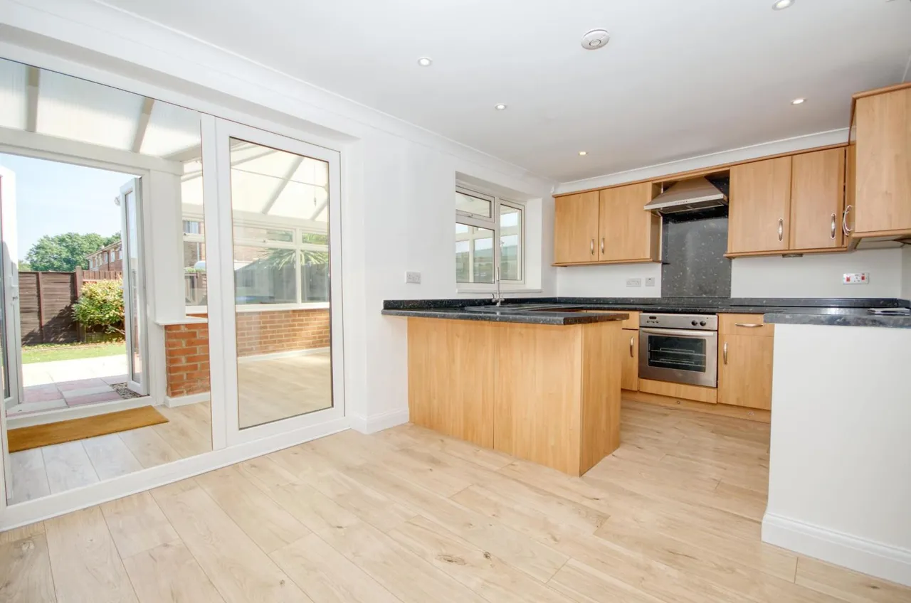 Tickleford Drive, Southampton, SO19 9AU, photo 4