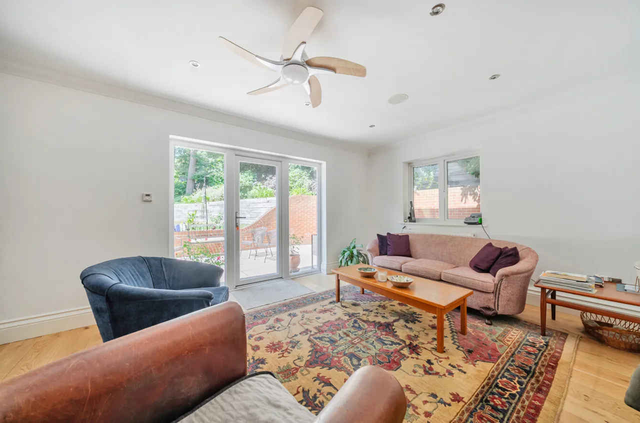 Crawley Hill, Camberley, GU15, photo 17