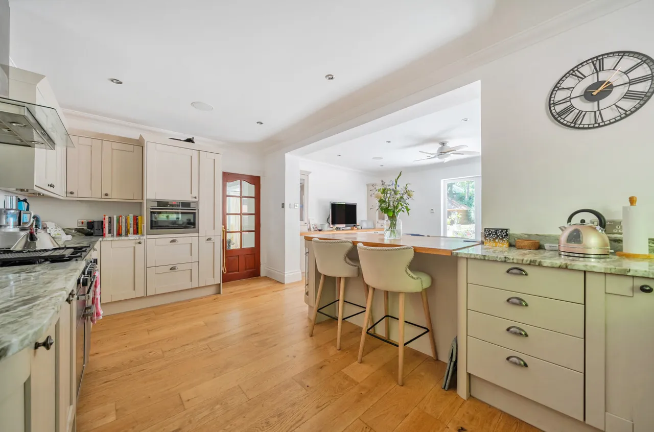 Crawley Hill, Camberley, GU15, photo 4