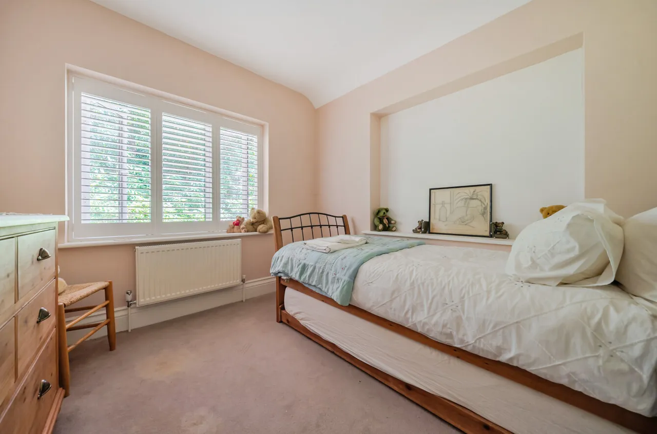 Crawley Hill, Camberley, GU15, photo 26