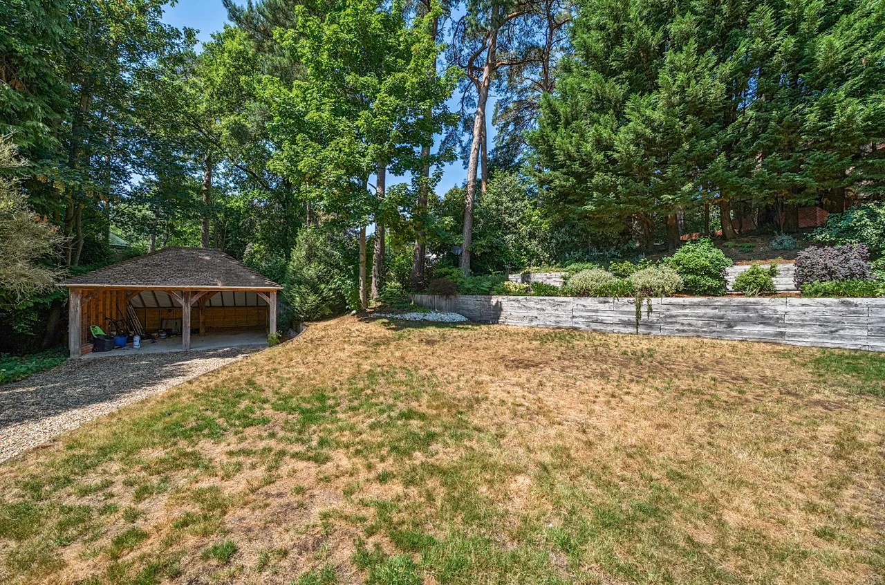 Crawley Hill, Camberley, GU15, photo 32