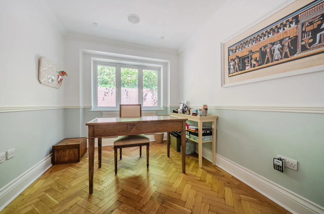 Crawley Hill, Camberley, GU15, photo 19