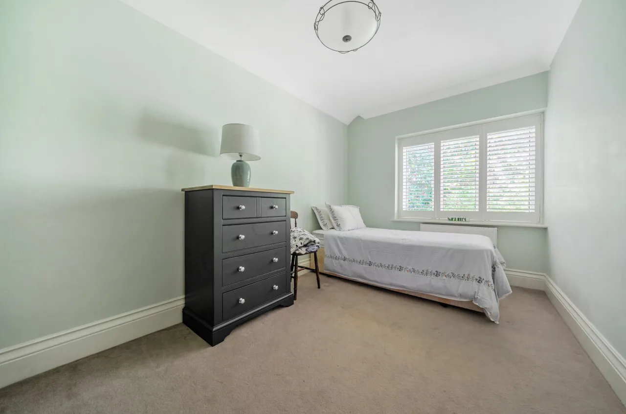 Crawley Hill, Camberley, GU15, photo 27