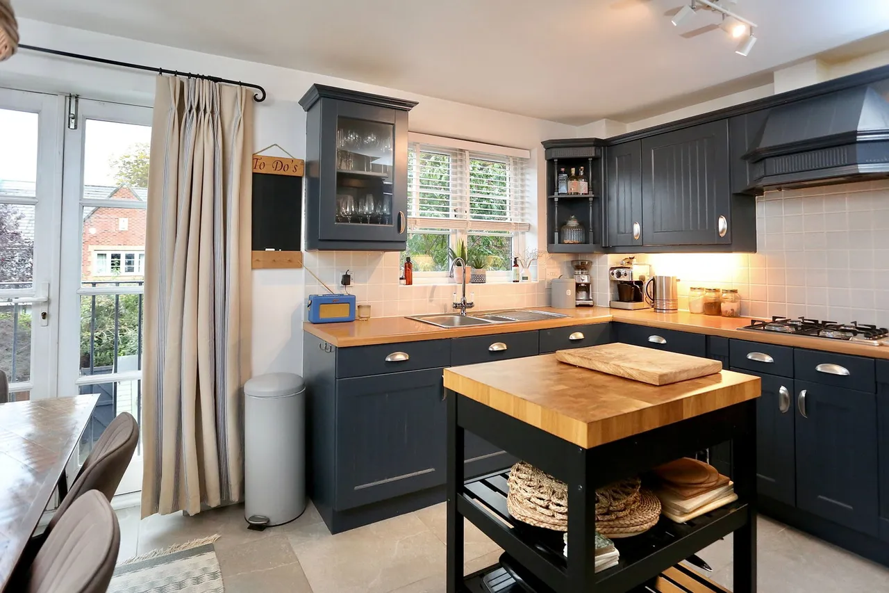Bay Tree Lane, Abergavenny, NP7, photo 2