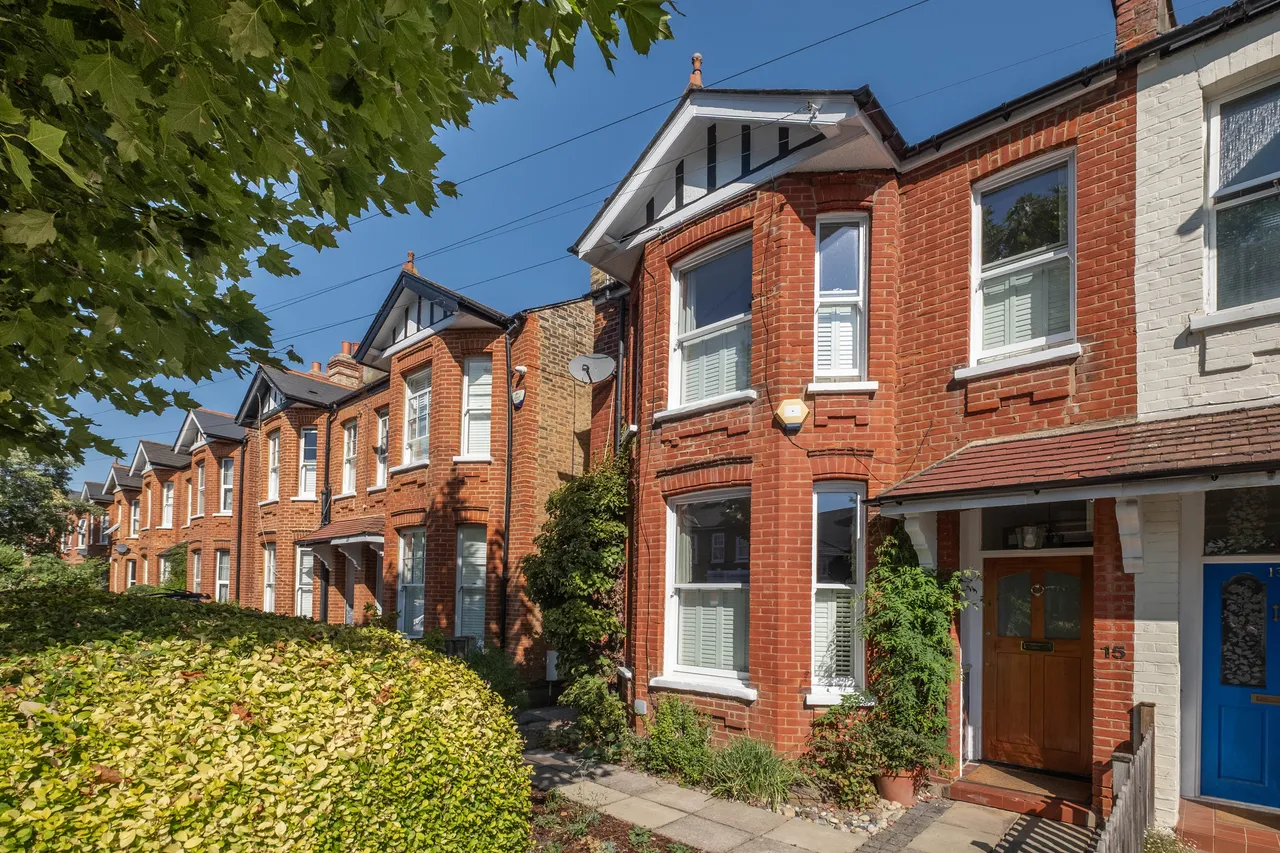 Haydon Park Road, London, SW19, photo 2