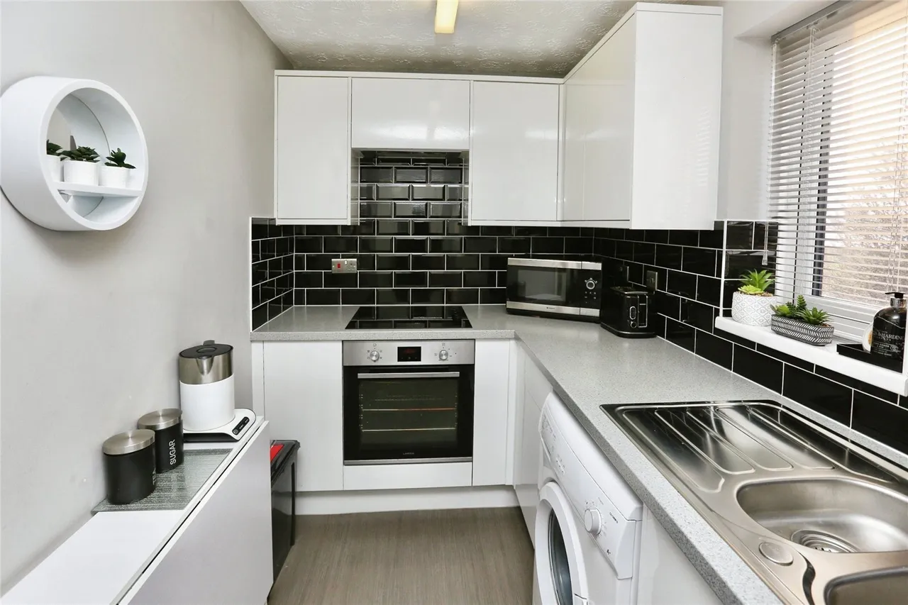 Waldegrave Close, Southampton, SO19, photo 4