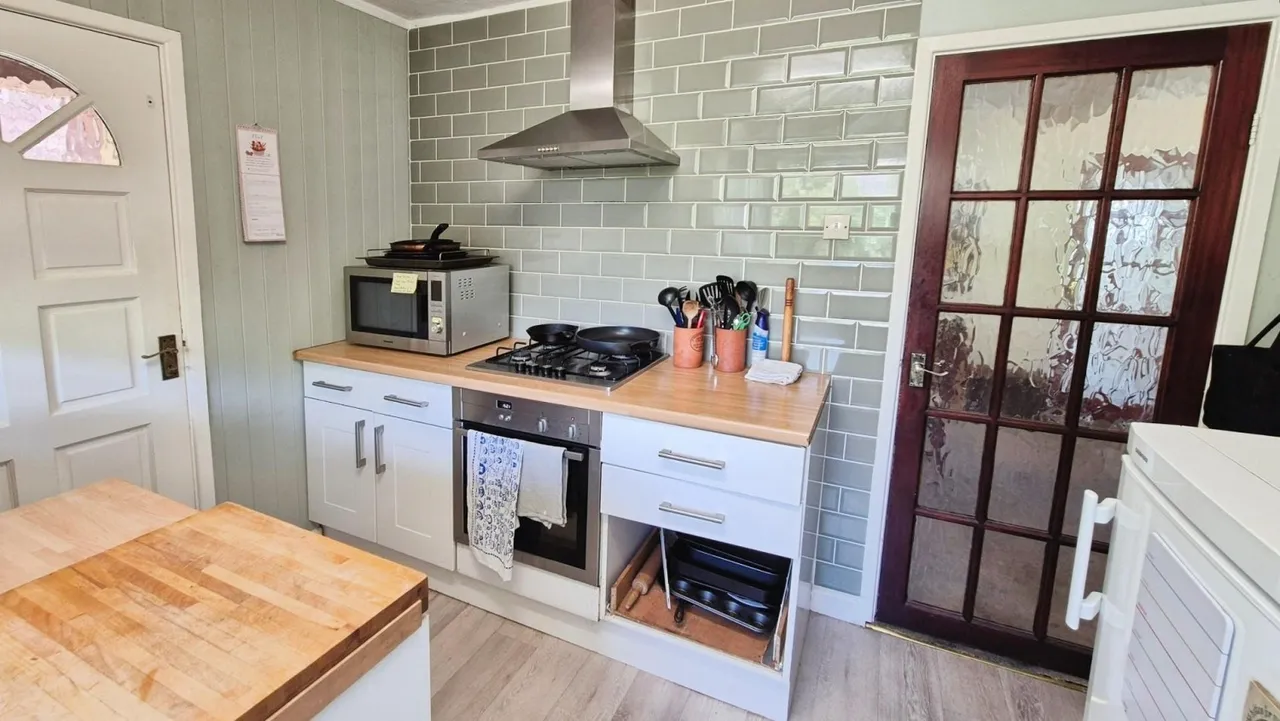 Larkspur Avenue, Burntwood, photo 11