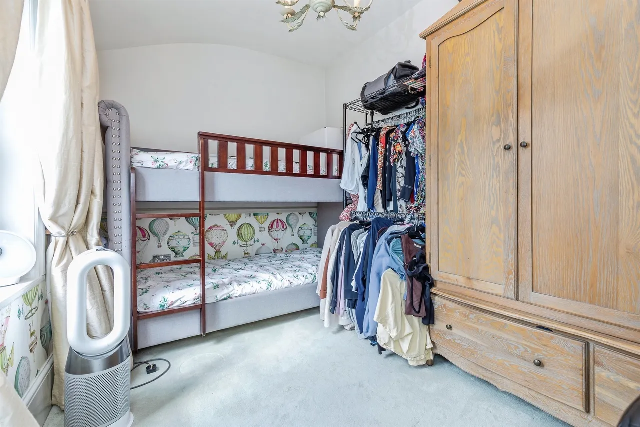 Medway Road, Brompton, Gillingham, photo 10