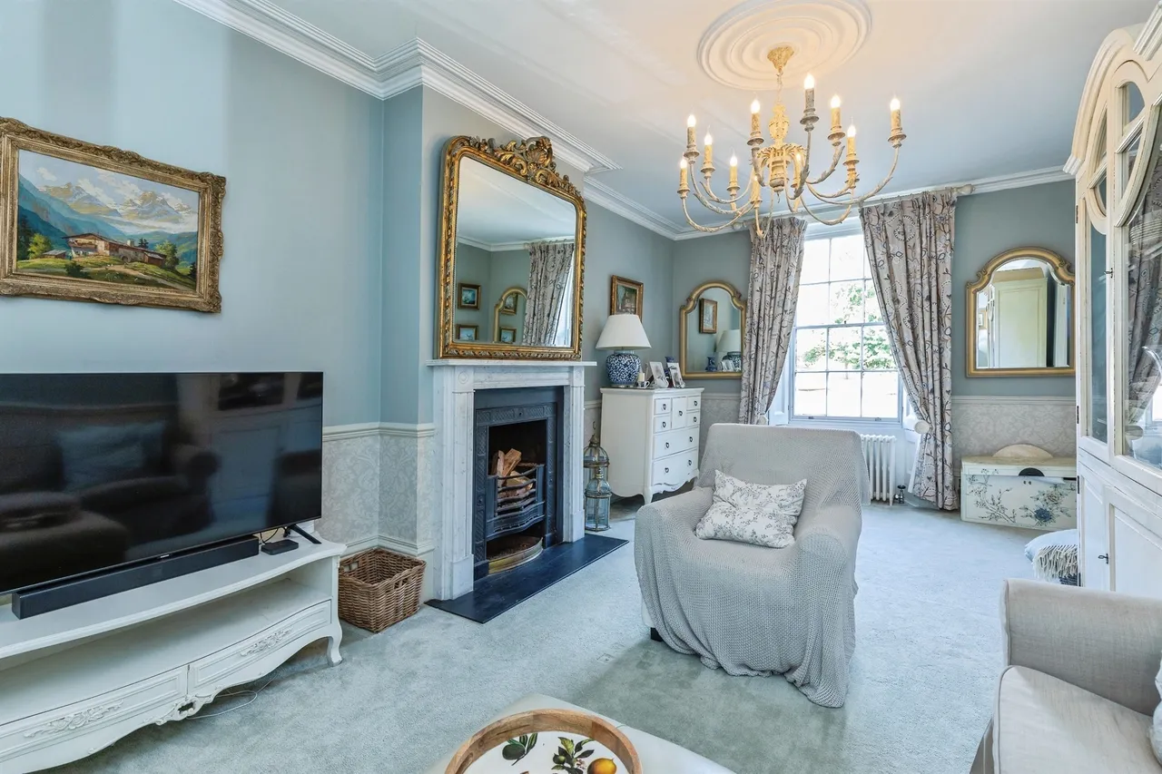 Medway Road, Brompton, Gillingham, photo 11