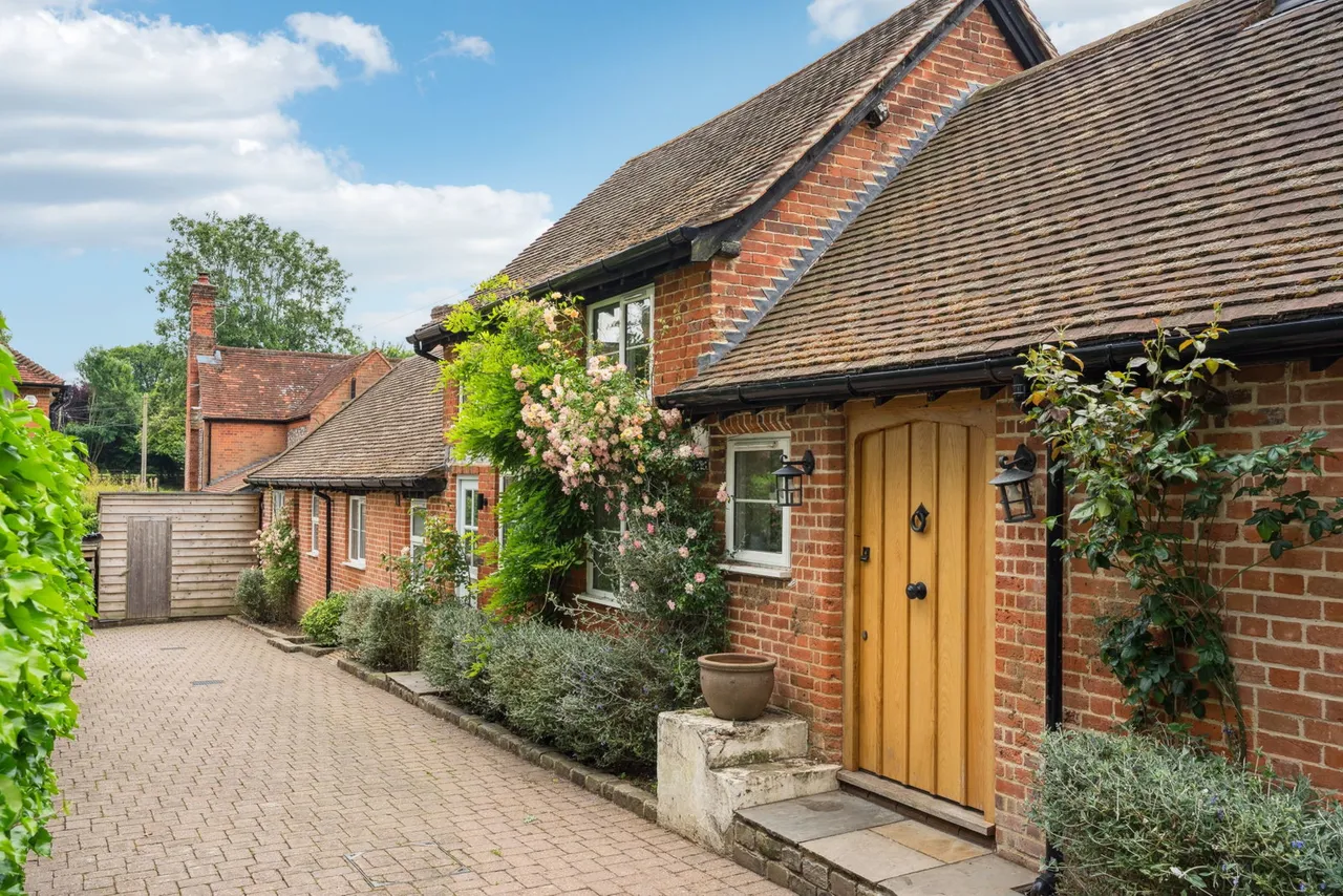3 bed house for sale — Birch Lane, Flaunden, Hemel Hempstead, HP3 0PT