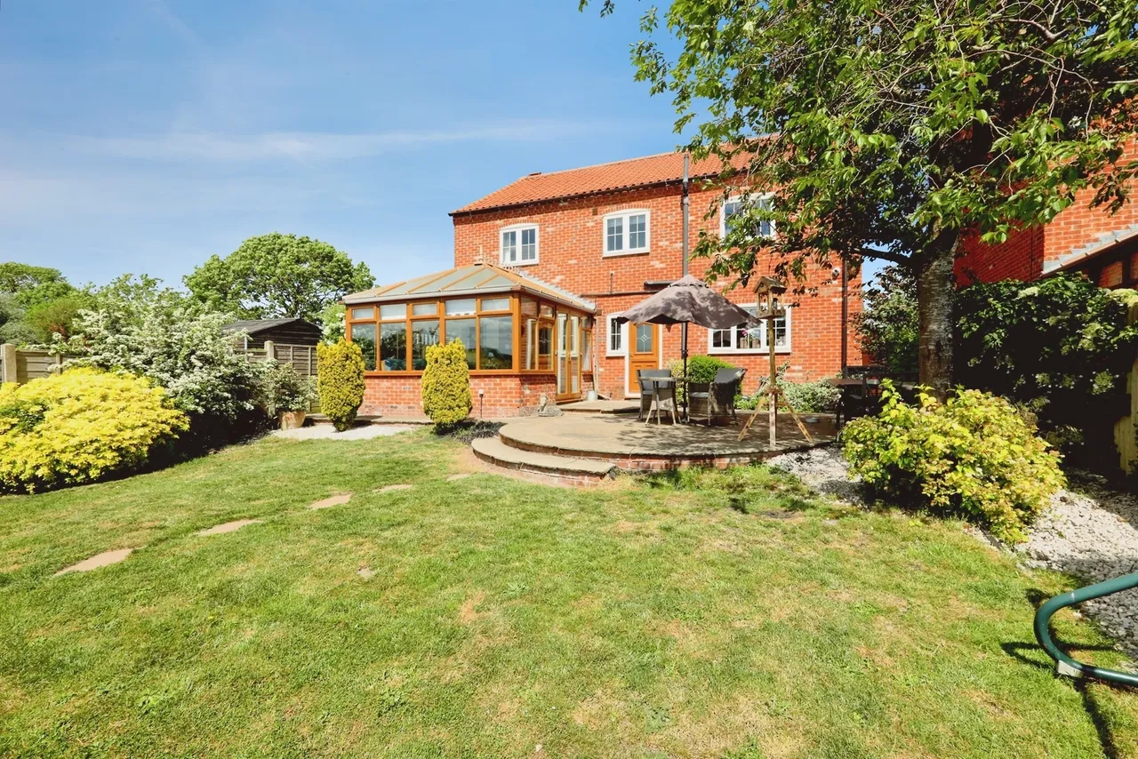 Debdhill Road, Misterton, Doncaster, photo 2