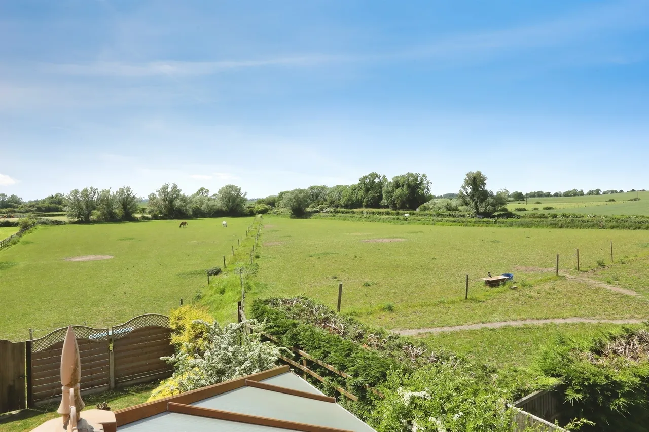 Debdhill Road, Misterton, Doncaster, photo 3