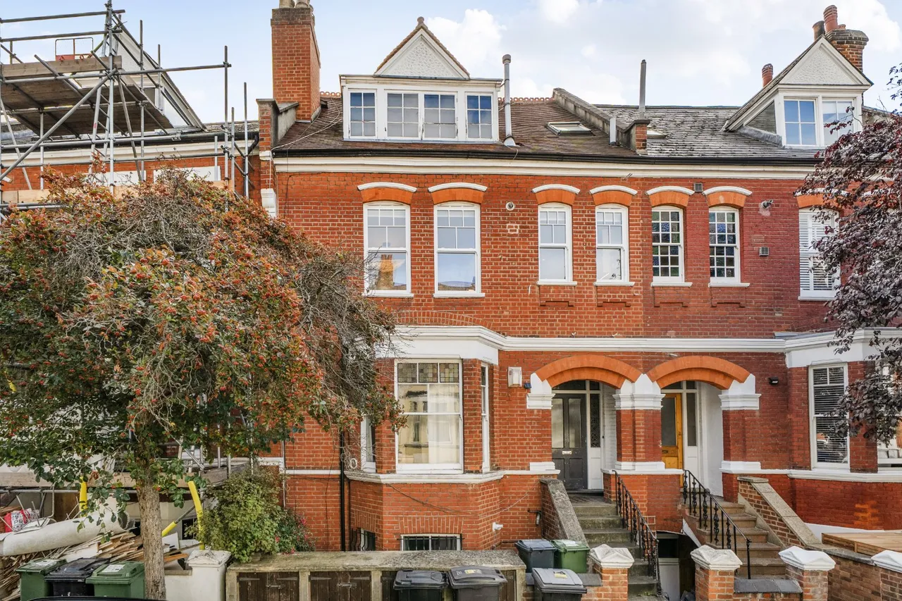 2 bed flat for sale, Dennington Park Road, West Hampstead, NW6