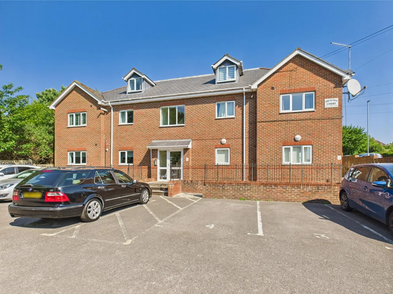2 bed flat for sale, Waterworks Road, Farlington, PO6