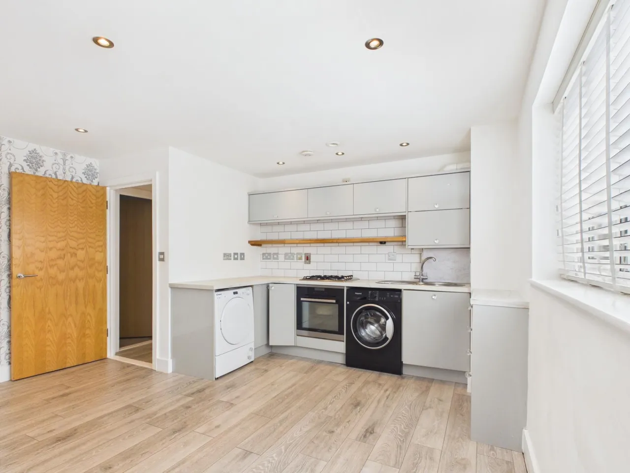 Waterworks Road, Farlington, PO6, photo 8