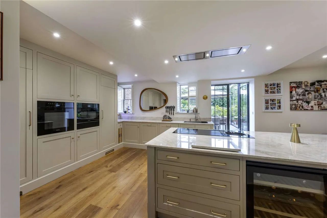 Eden Road, Tunbridge Wells, Kent, TN1 1TS, photo 11