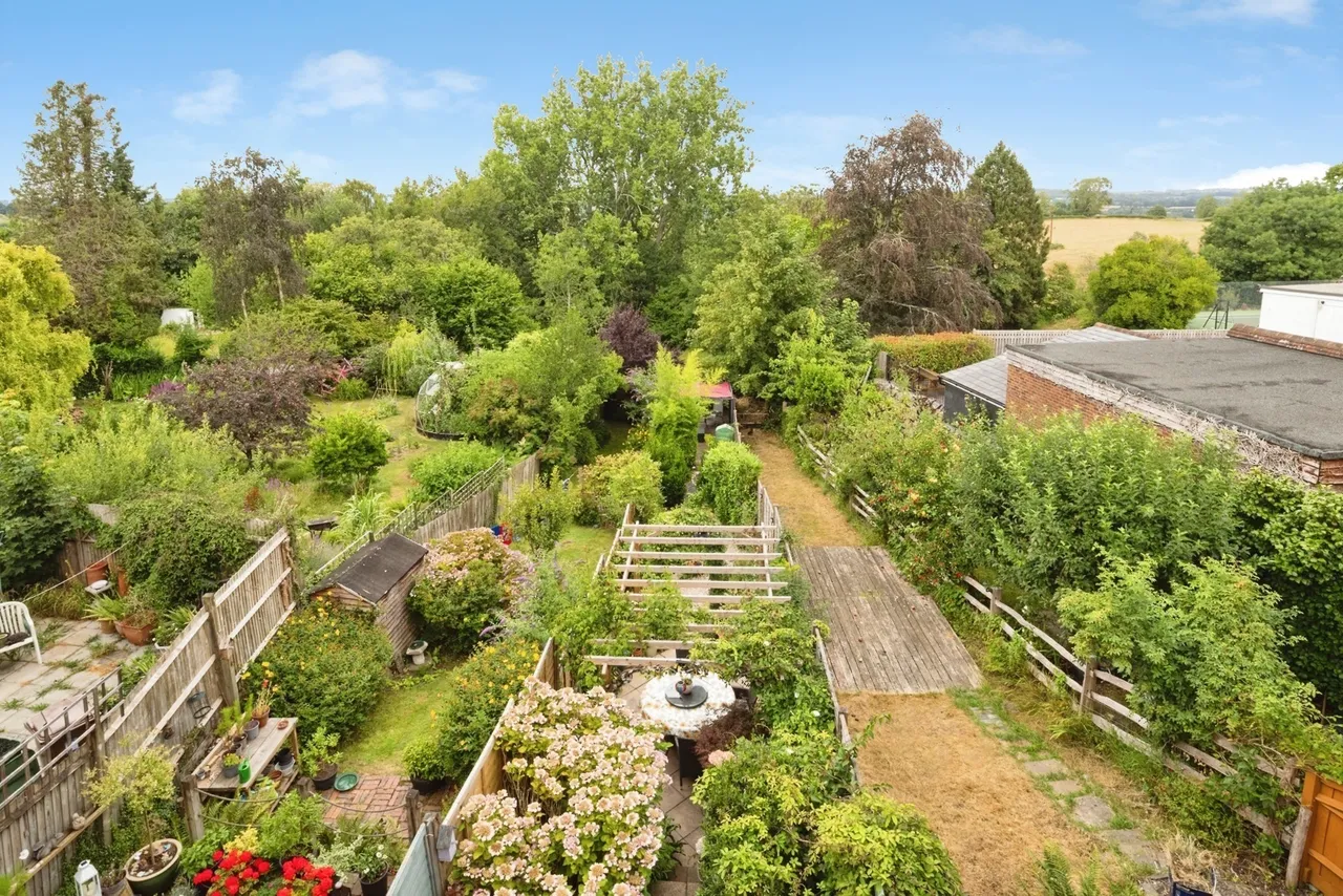 2 bed house for sale, High Street, Burwash, TN19
