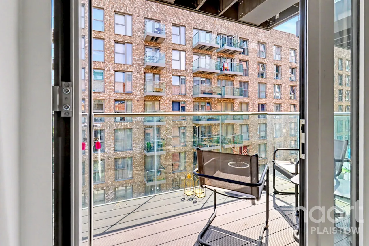 Thunderer Street, London, E13, photo 15