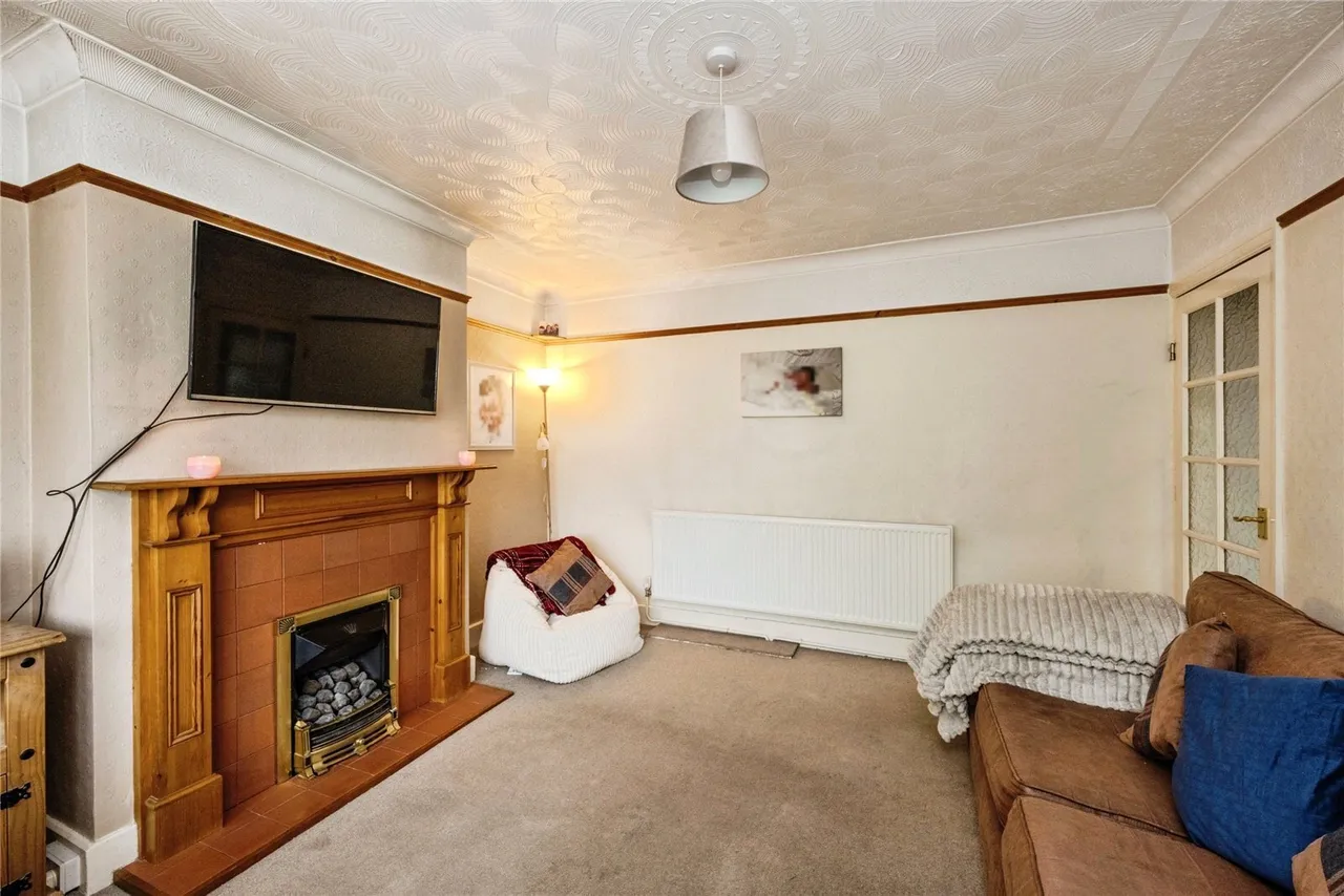 Hillside, Llanelli, SA15, photo 5