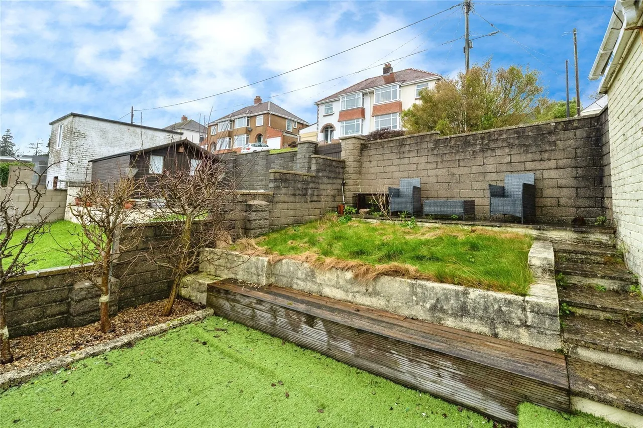 Hillside, Llanelli, SA15, photo 22