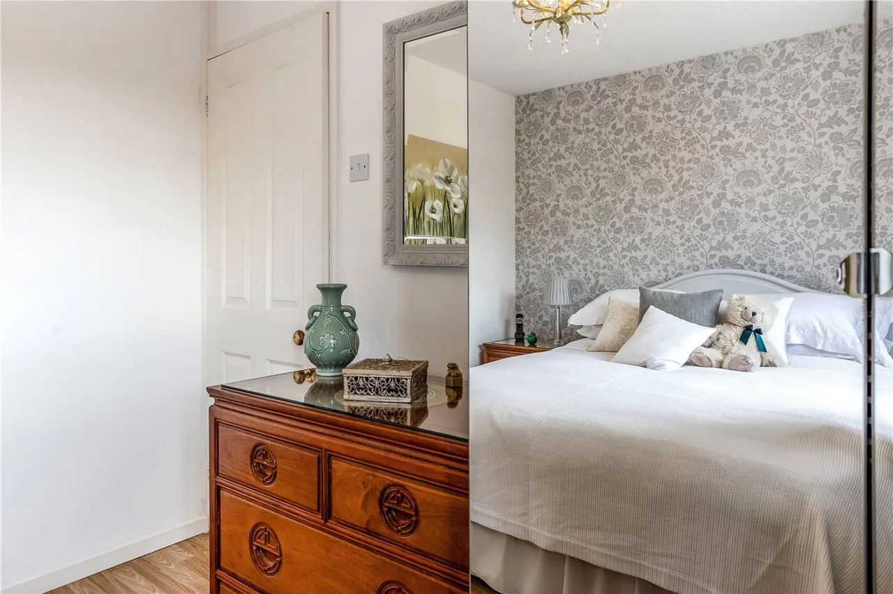 Waverley Drive, South Wonston, Winchester, Hampshire, SO21, photo 8