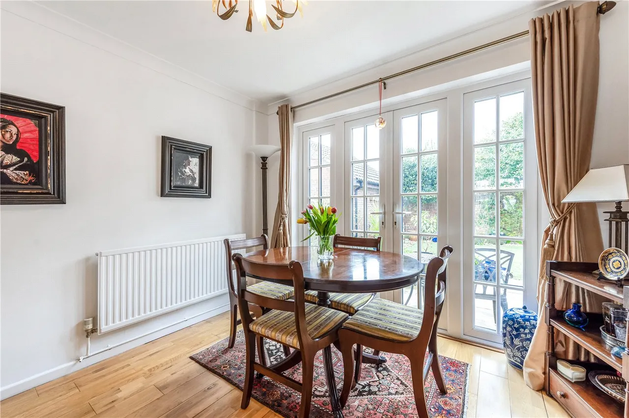 Waverley Drive, South Wonston, Winchester, Hampshire, SO21, photo 11
