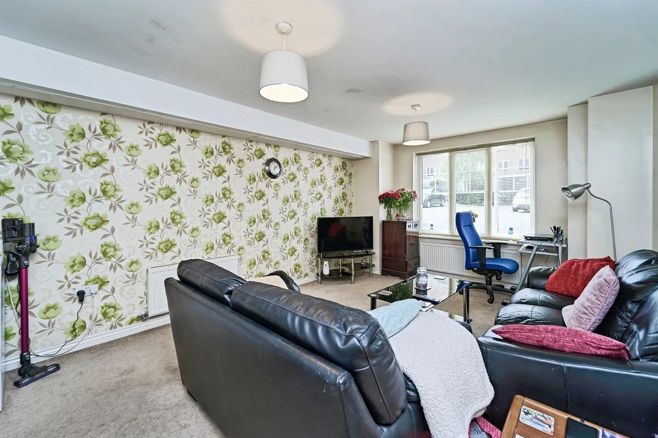 Westley Court, West Bromwich, B71, photo 5