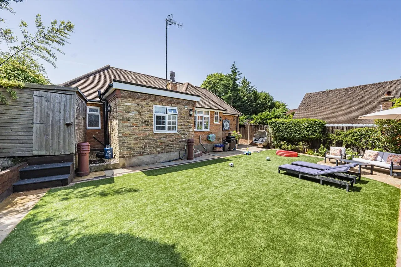 Reedham Close Bricket Wood, St. Albans, Hertfordshire AL2 3QT, photo 14