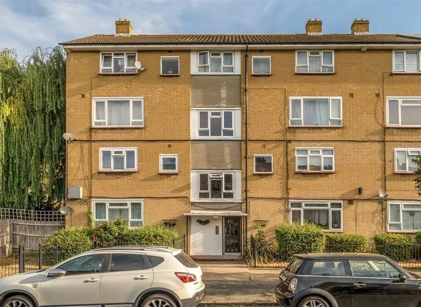3 bed flat for sale — Ronver Road, Lee, SE12