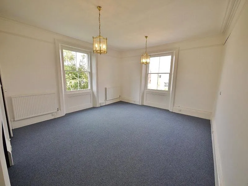 Ingrave Road, Brentwood, CM14, photo 2