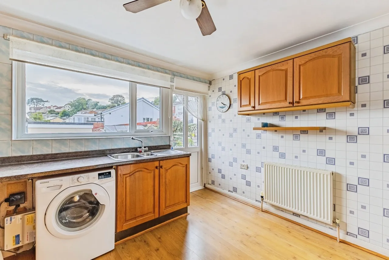Velland Avenue, Torquay, TQ2, photo 6