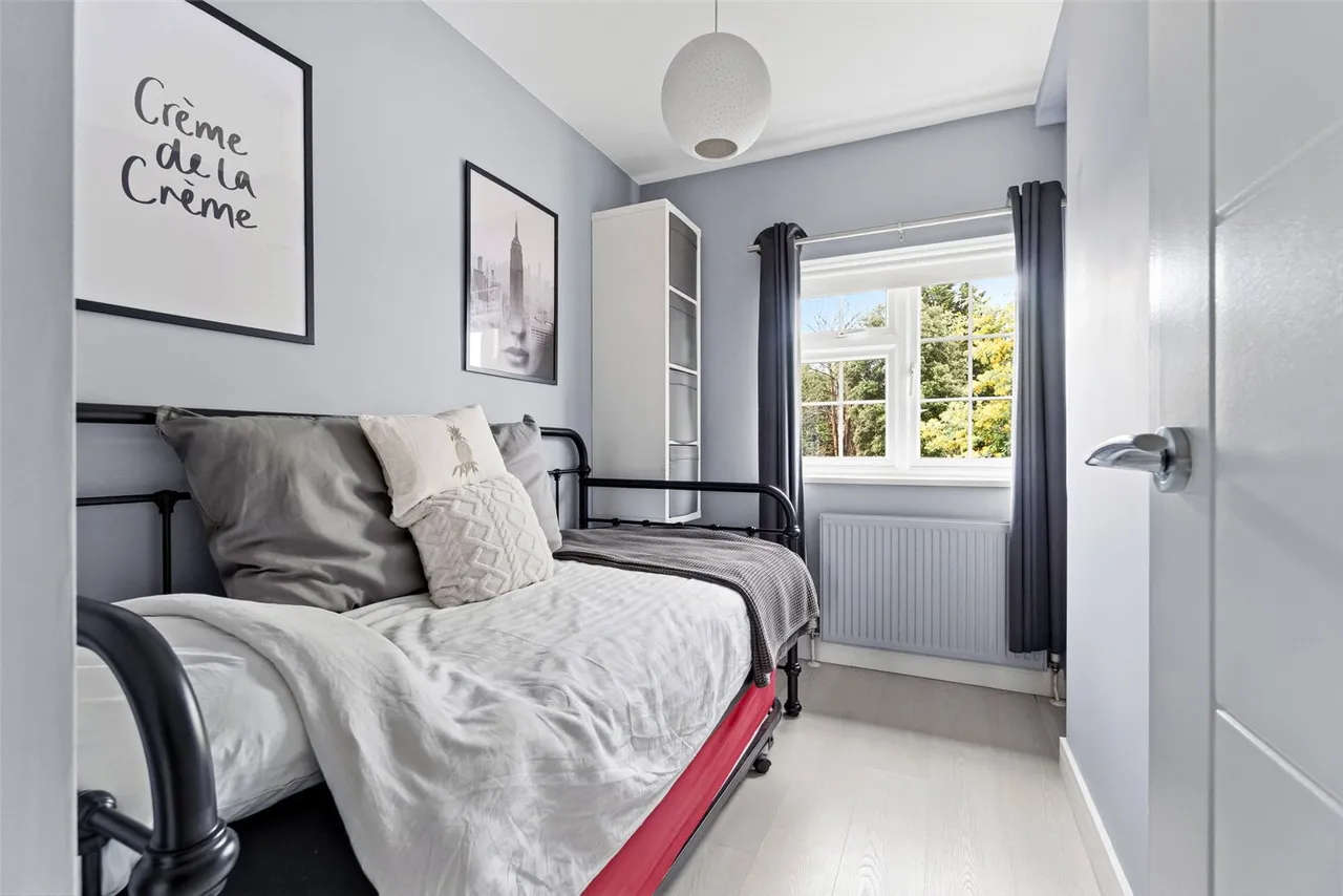 Chatsworth Place, Teddington, TW11 8NQ, photo 13